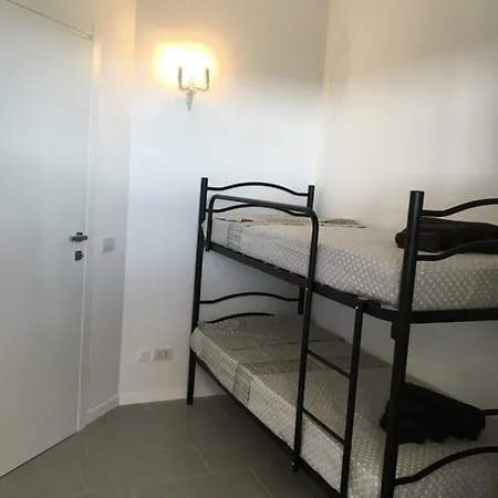 Attico A 5 Minuti Dal Mare Apartmán *